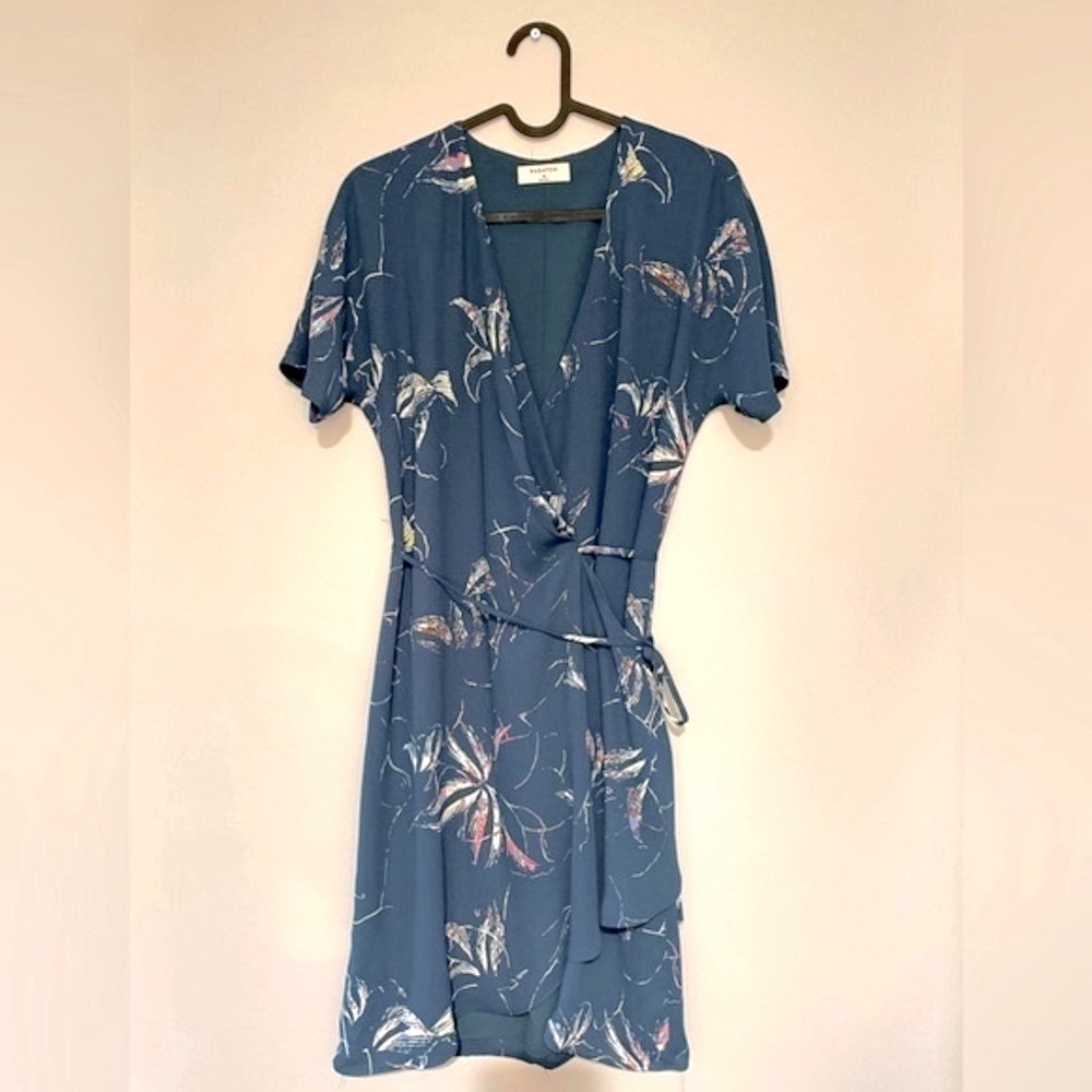 Aritzia | Babaton | Wrap Dress